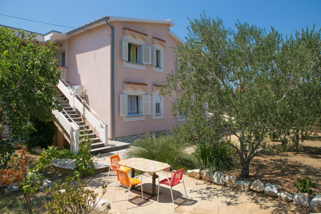 Apartments For Families With Children Novalja, Pag - 6490 Eksteriør bilde